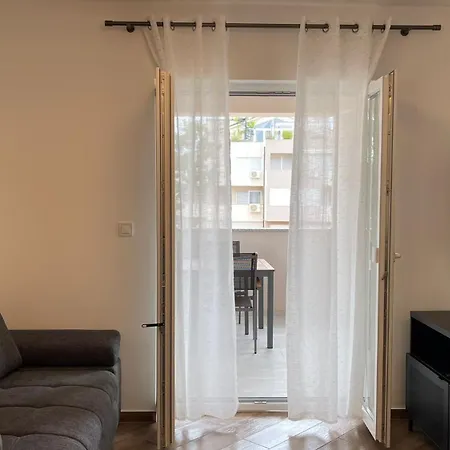 Apartment Adriana *